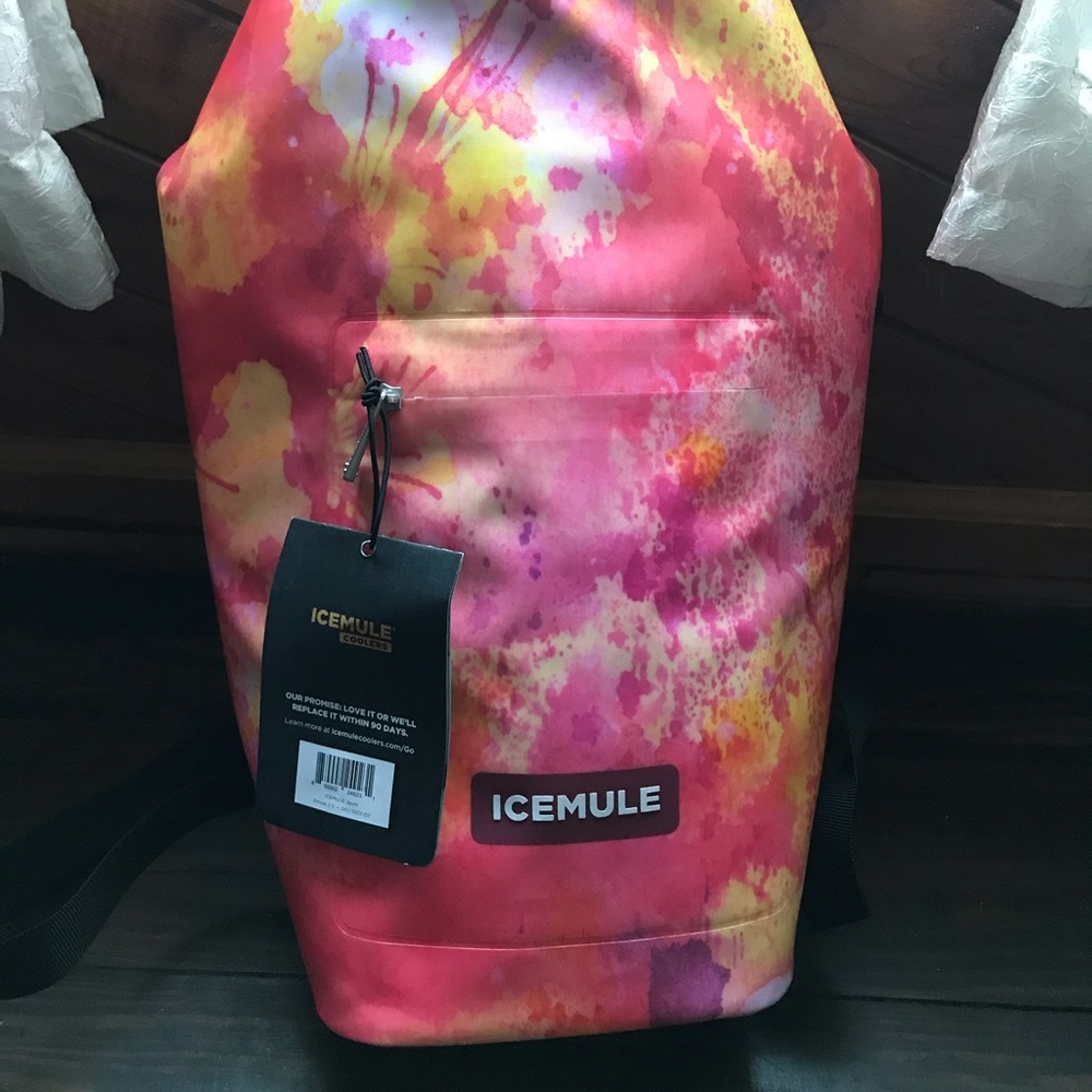 ICEMULE Jaunt Worlds coldest cooler bag!